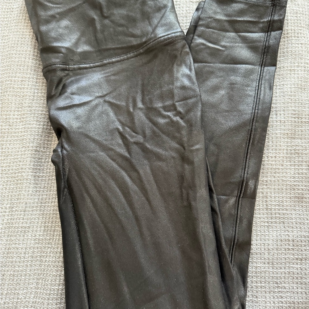 SPANX Black Leggings with Red Tag